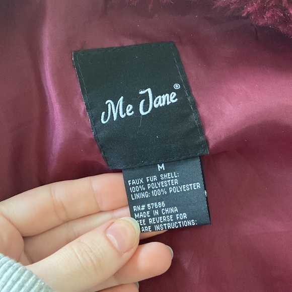 Maroon vest - Picture 3 of 3